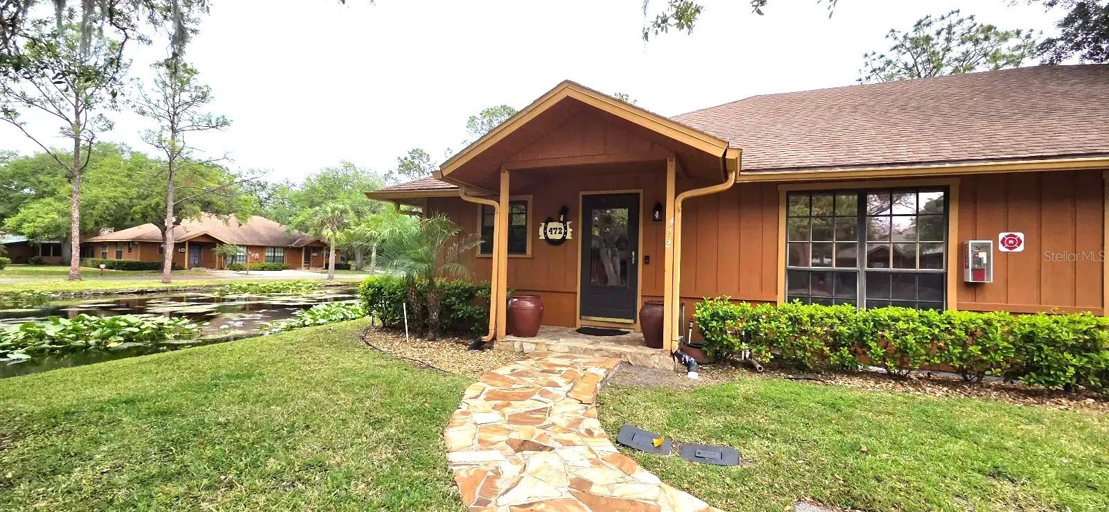 472 Blue Heron Cir Property Photo