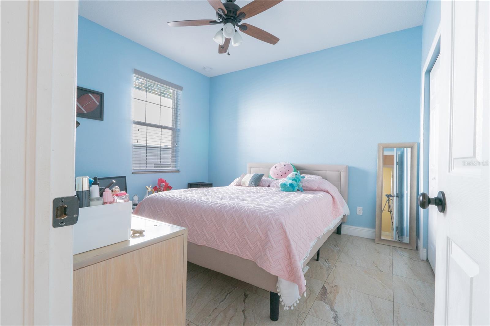 810 W Whatley Pl Property Photo 18