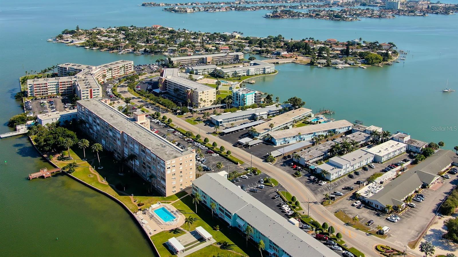 1847 Shore Drive South #308 Property Photo