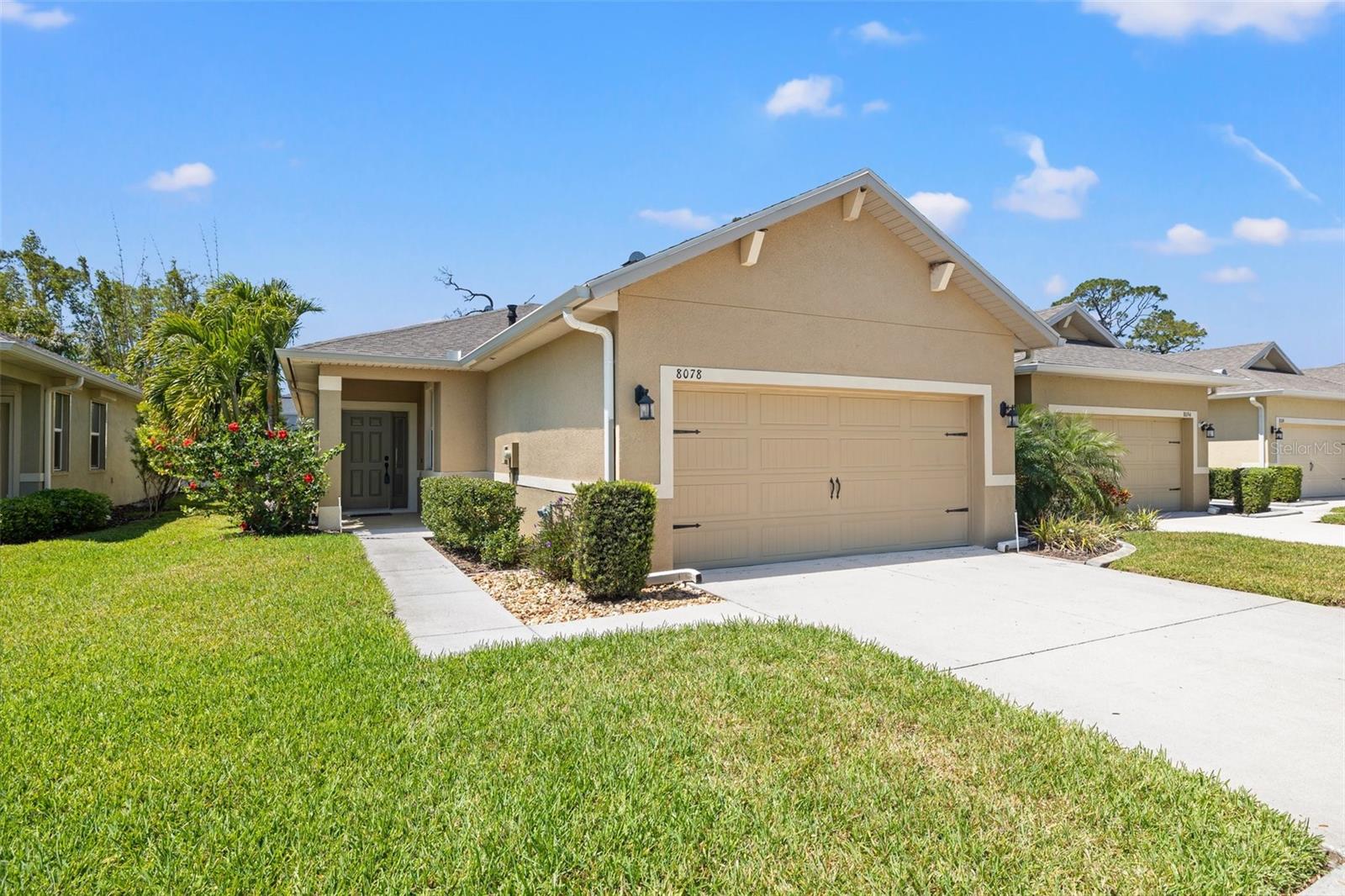 8078 Pine Crest St Property Photo