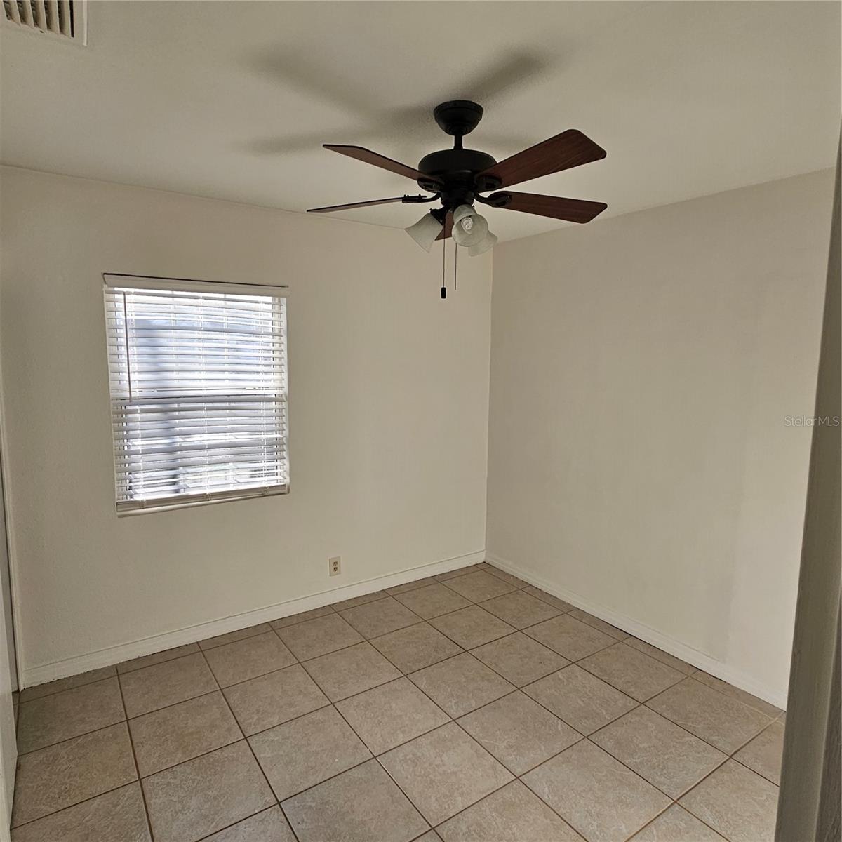 3413 W Cherokee Ave Property Photo 5