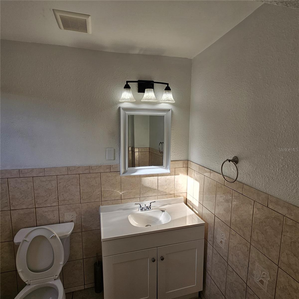 3413 W Cherokee Ave Property Photo 6