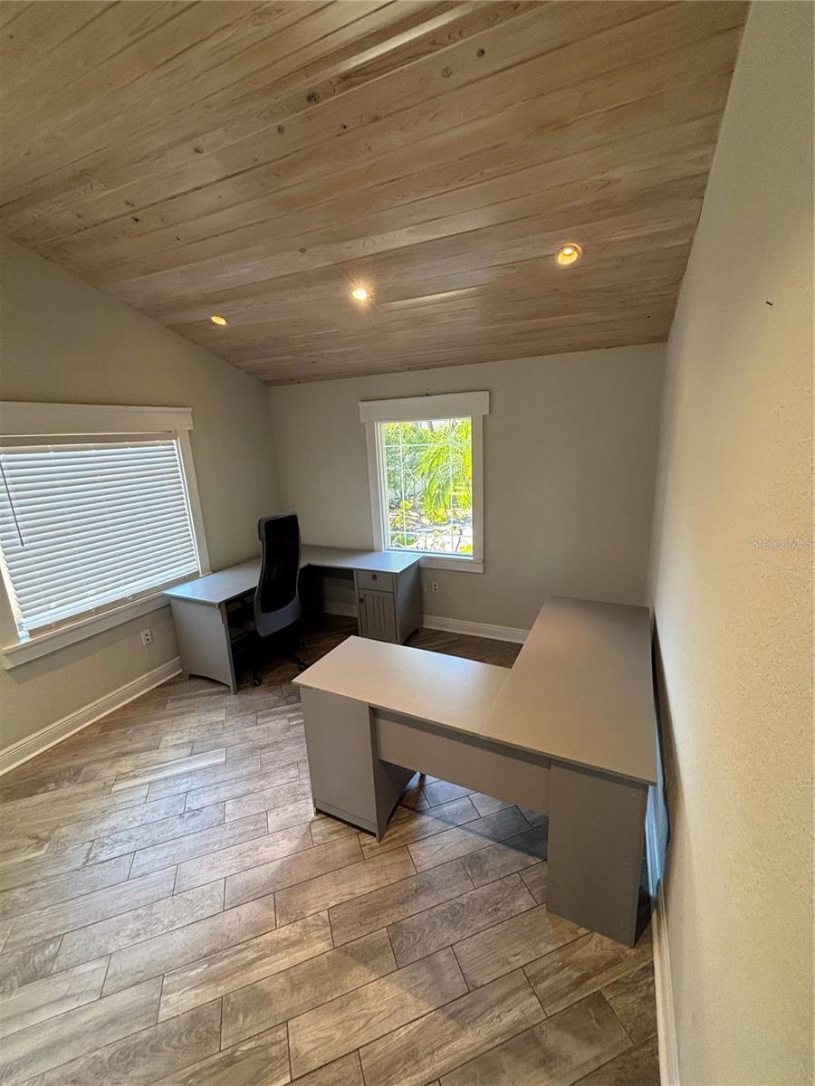 311 Belleview Blvd Property Photo 6