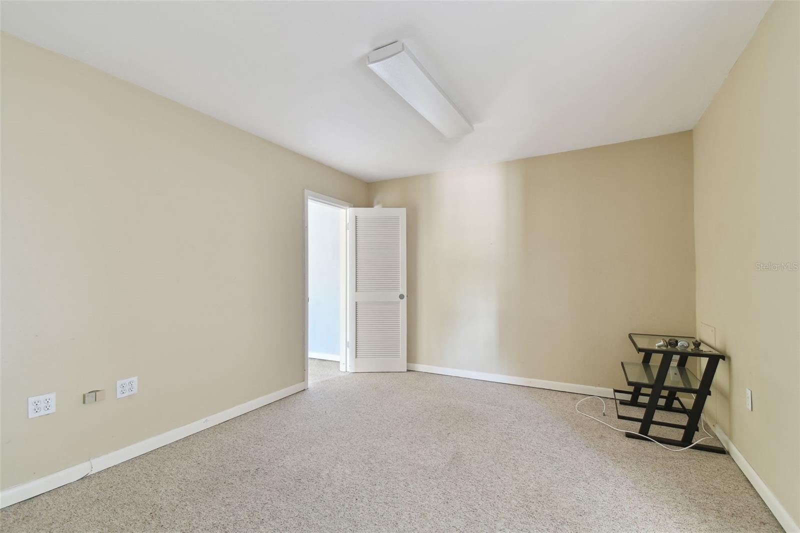 3019 W Azeele St Property Photo 36