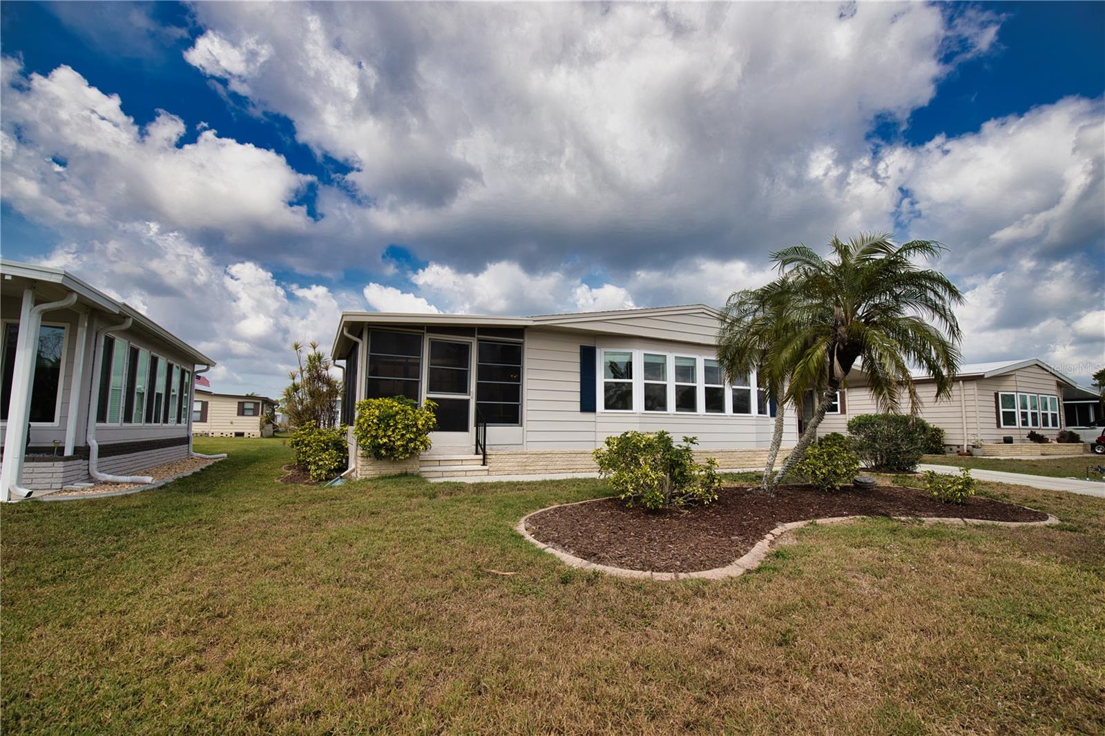 423 TARDE LOGO CIR Property Photo 1