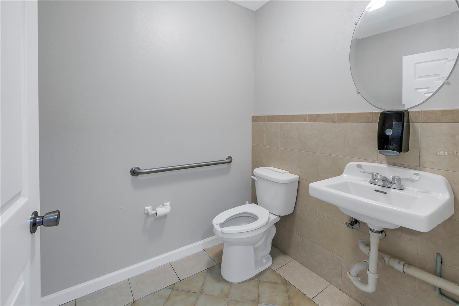 6017 Dr Martin Luther King Jr St N #j Property Photo 21
