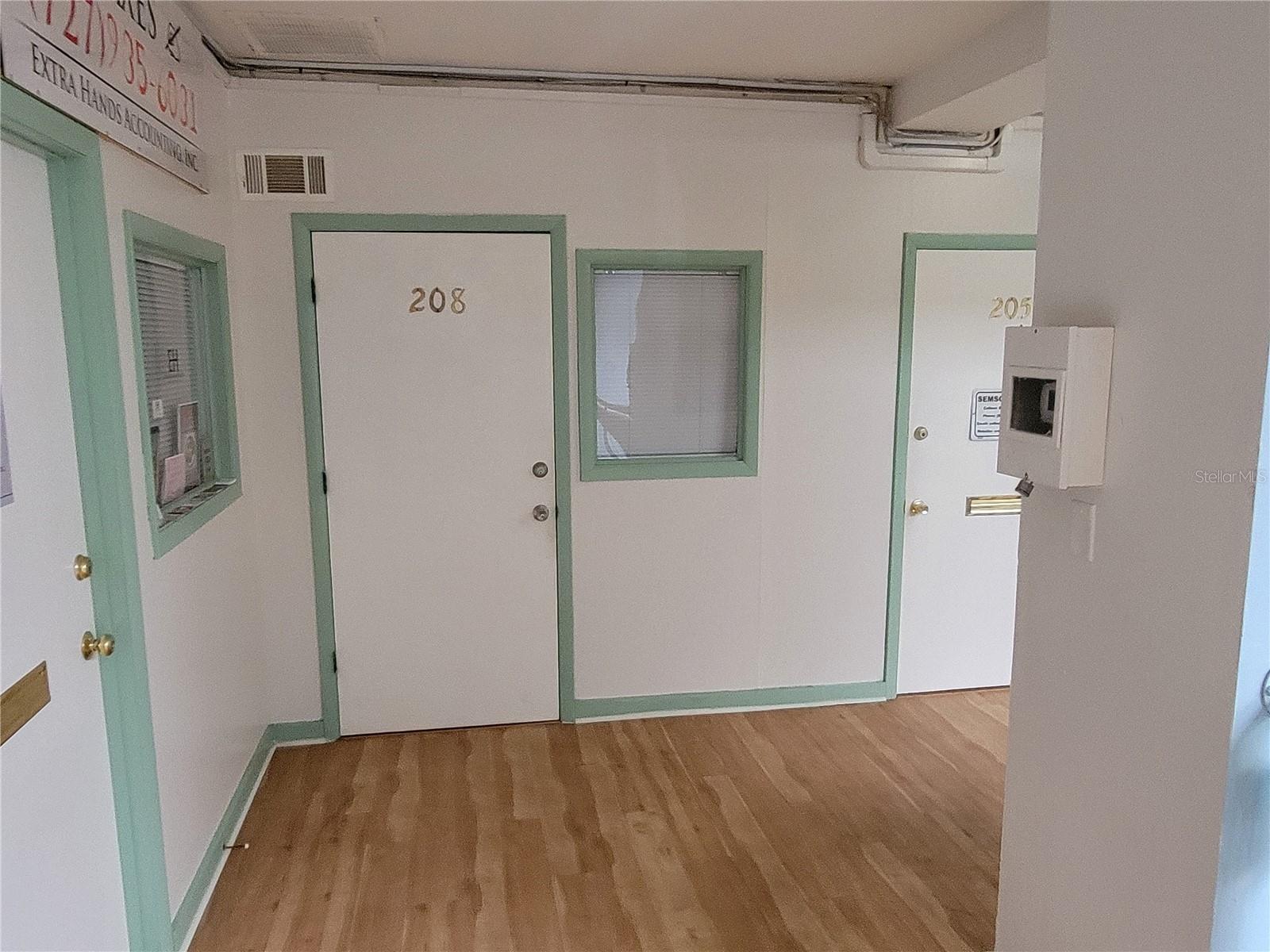 118 E Tarpon Ave #various Property Photo 4