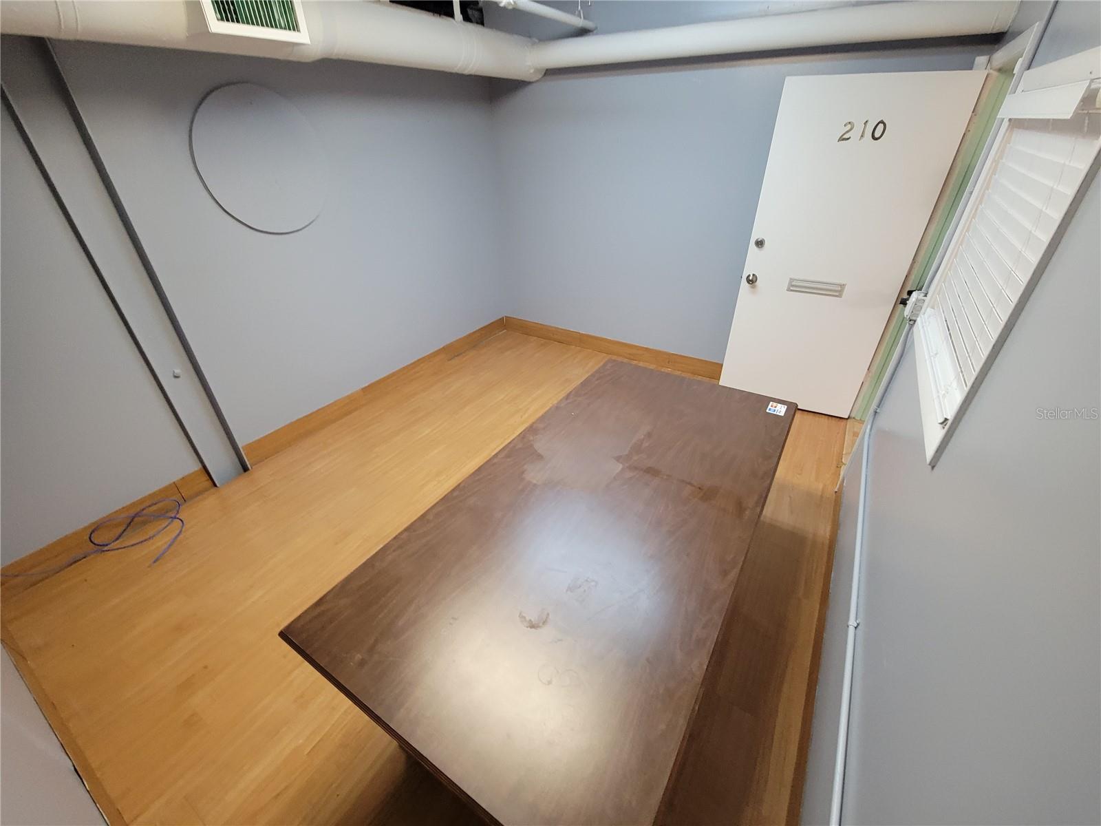 118 E Tarpon Ave #various Property Photo 6