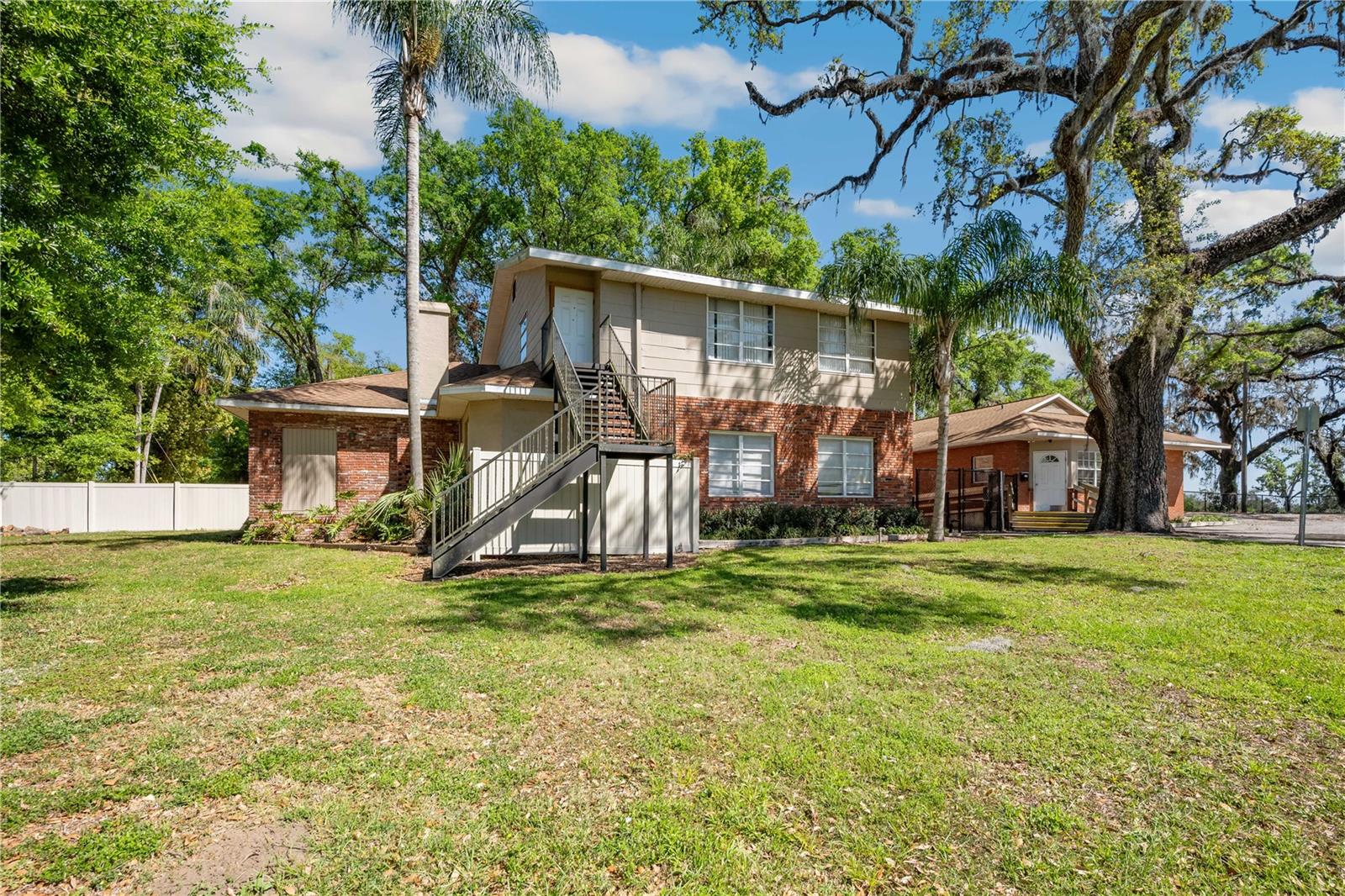 38022 River Rd Property Photo 3