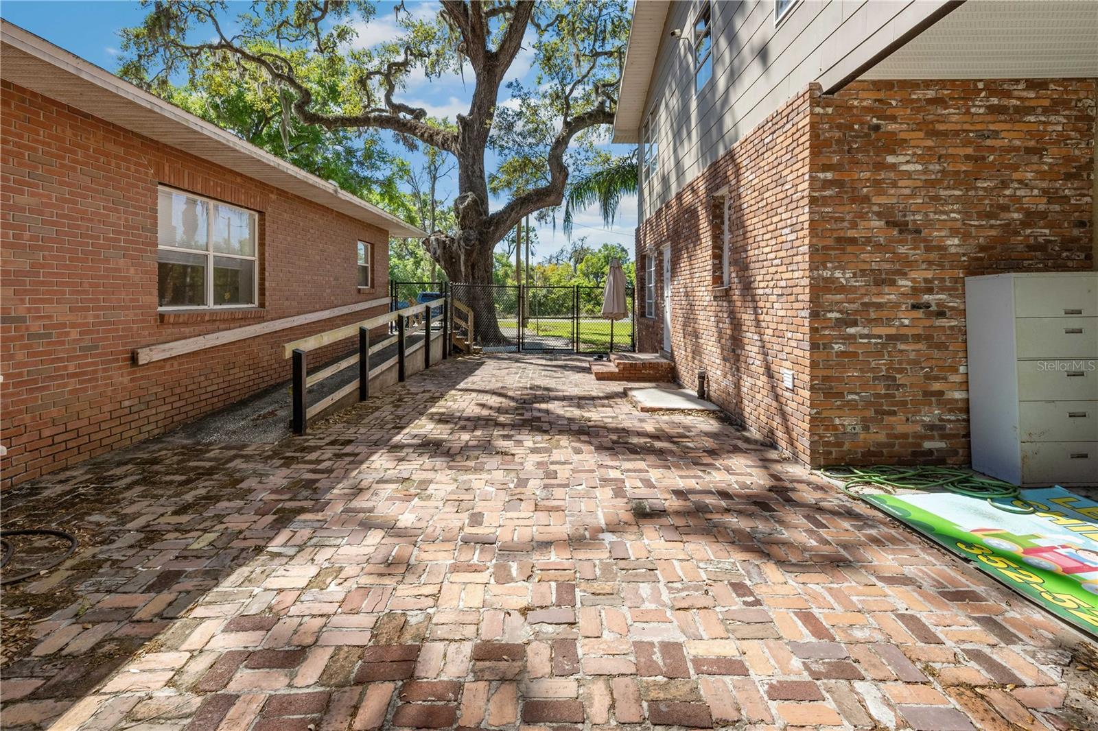 38022 River Rd Property Photo 6