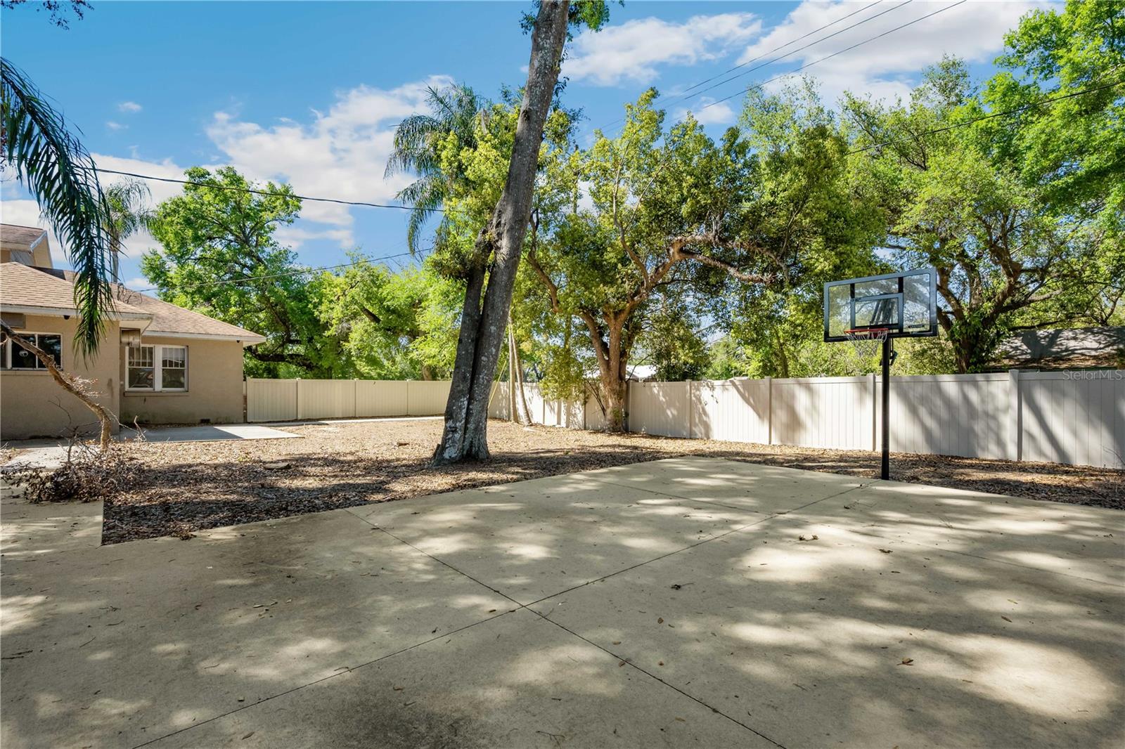 38022 River Rd Property Photo 8