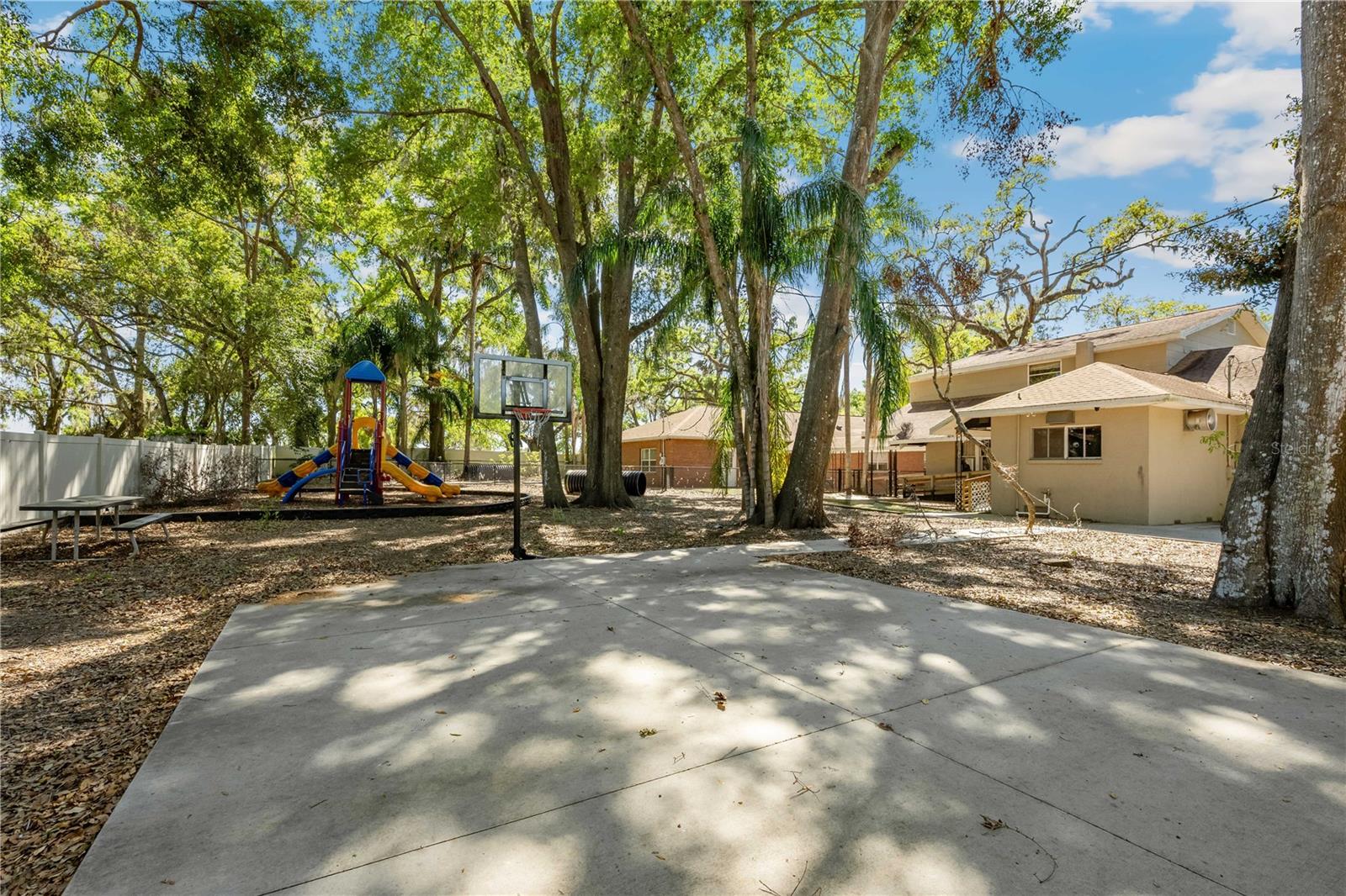 38022 River Rd Property Photo 9