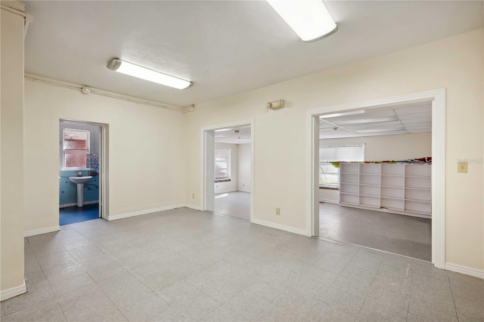 38022 River Rd Property Photo 14