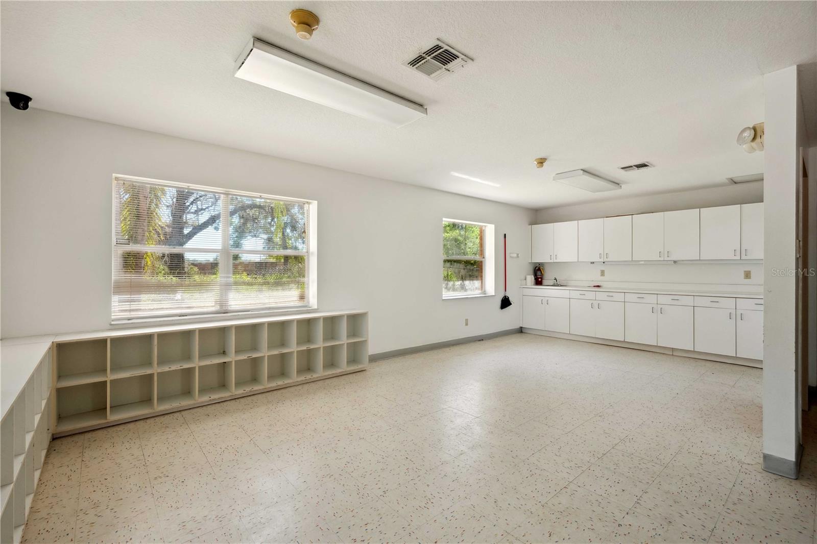 38022 River Rd Property Photo 17