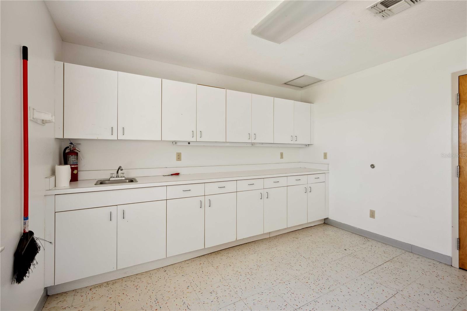 38022 River Rd Property Photo 29