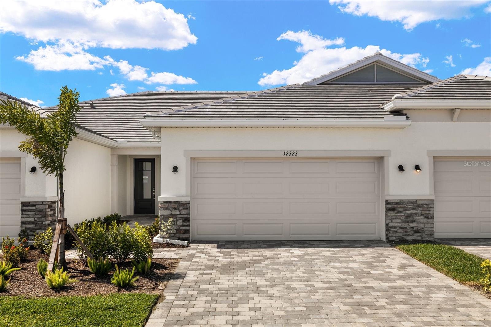 12323 Hearts Ease St Property Photo 1