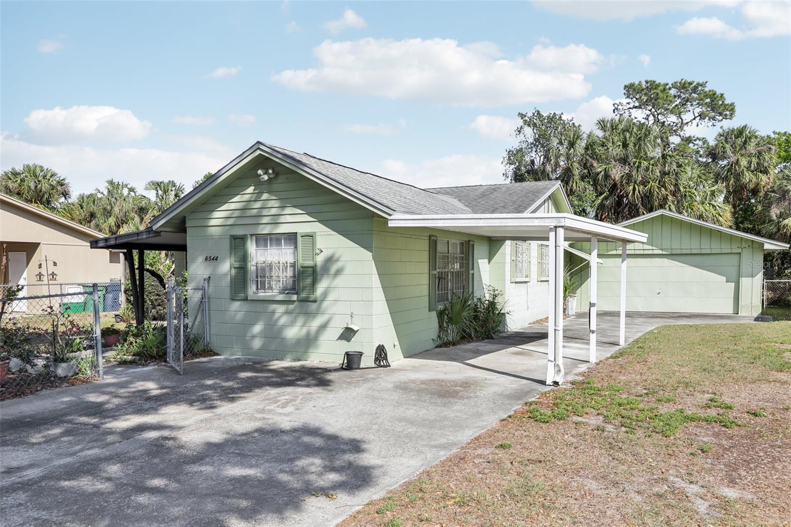 6544 S West Shore Cir Property Photo 1