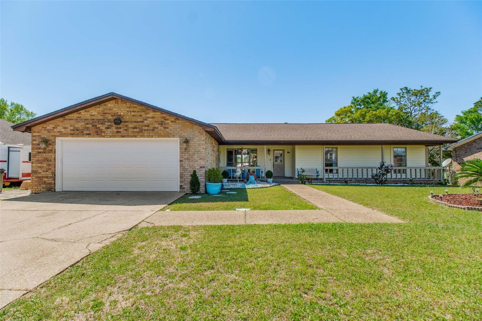 5921 Roble Loma Dr Property Photo 1