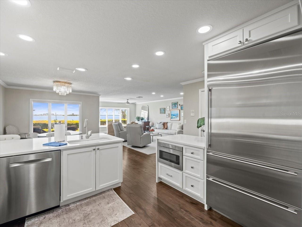 2087 Edgewater Dr #c Property Photo 17