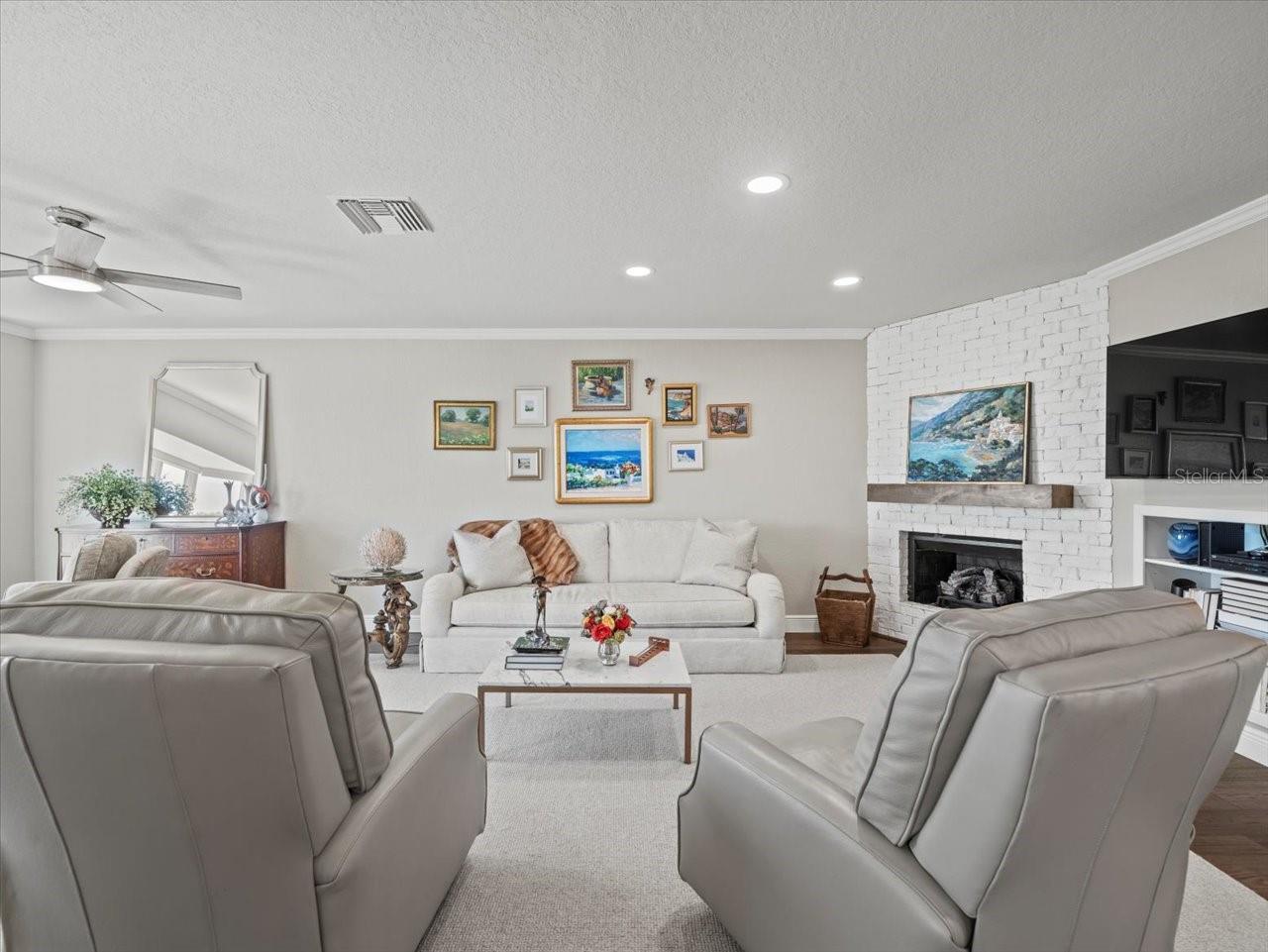 2087 Edgewater Dr #c Property Photo 35