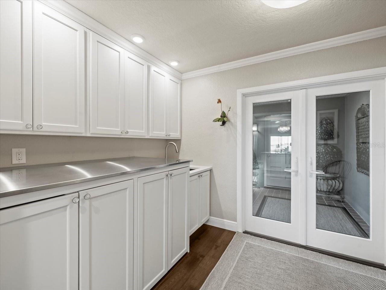 2087 Edgewater Dr #c Property Photo 38