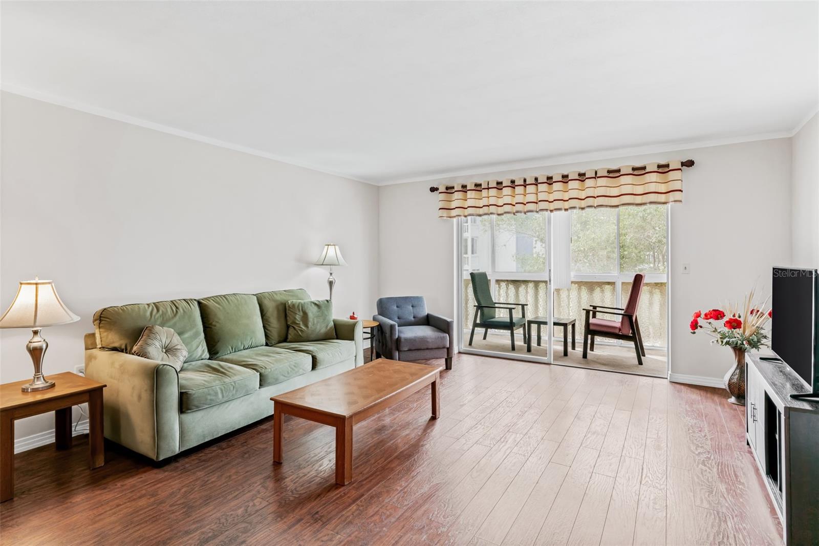 147 Bluff View Dr #206 Property Photo 6