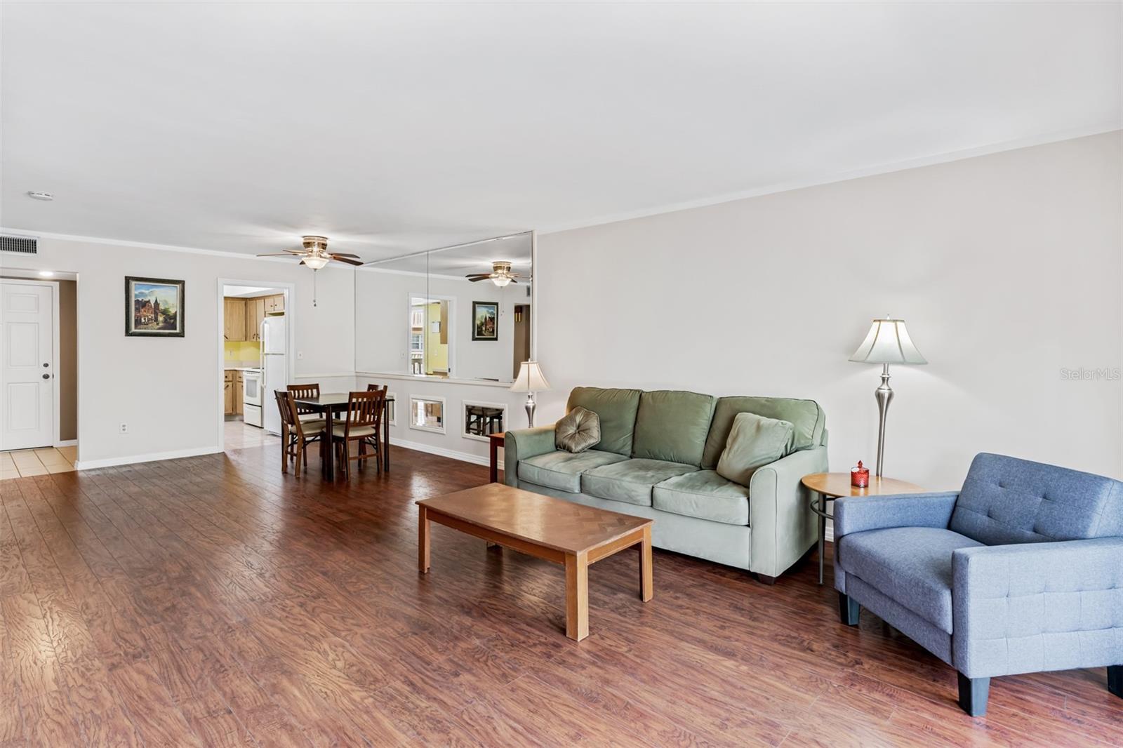 147 Bluff View Dr #206 Property Photo 8