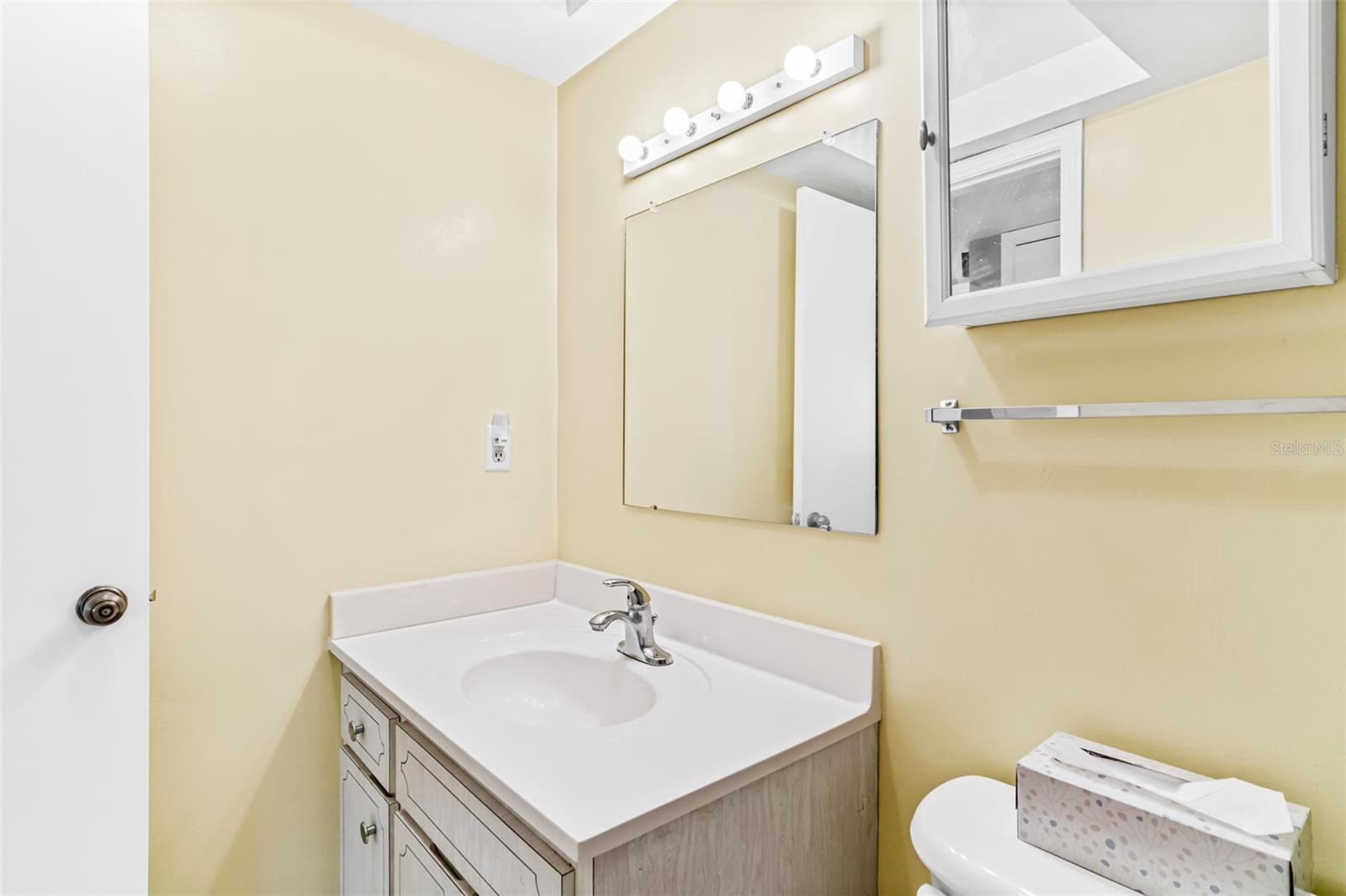 147 Bluff View Dr #206 Property Photo 24