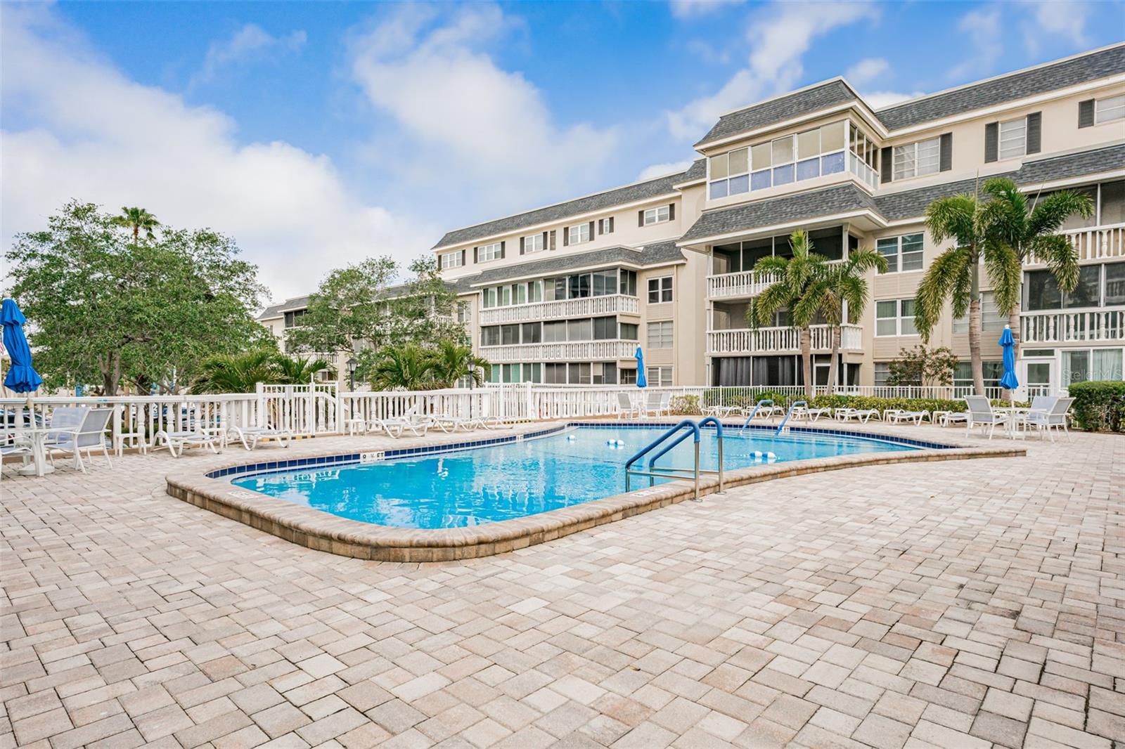 147 Bluff View Dr #206 Property Photo 36