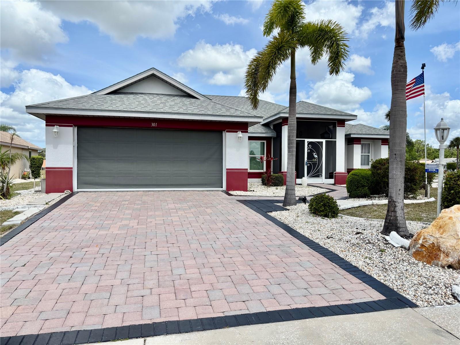 301 Caloosa Palms Ct Property Photo 2
