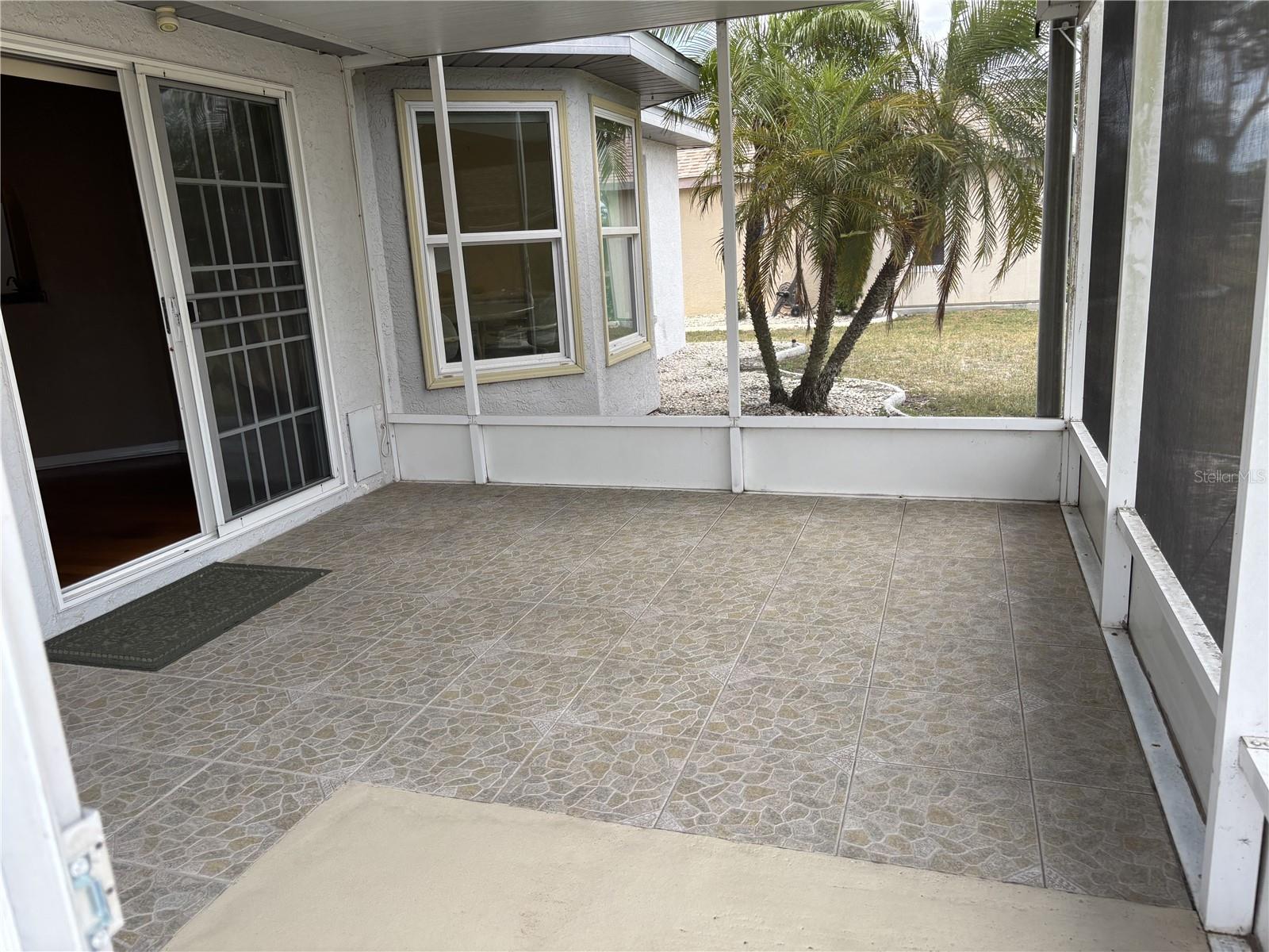 301 Caloosa Palms Ct Property Photo 30
