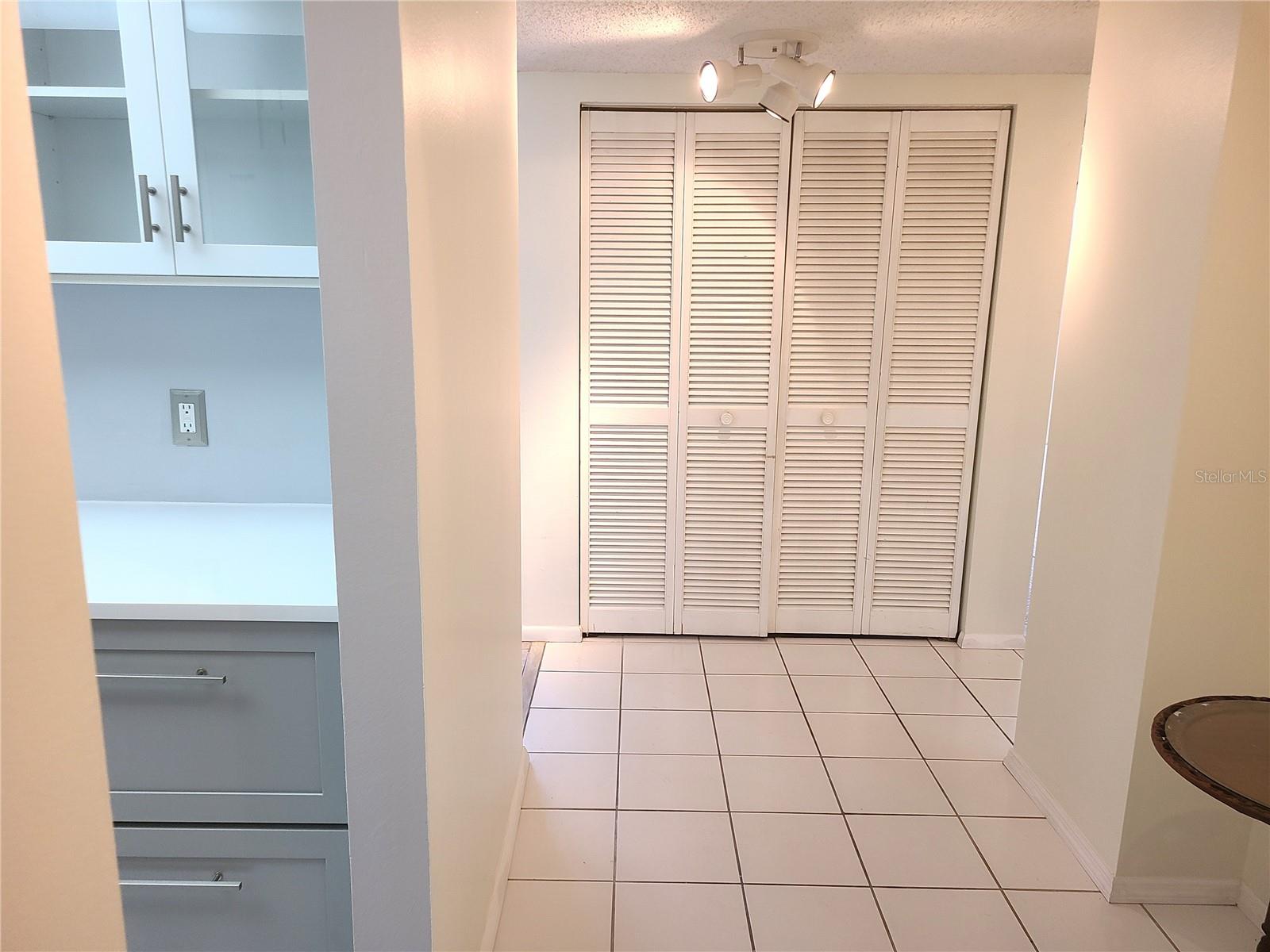 7430 Sunshine Skyway Ln S #305 Property Photo 17