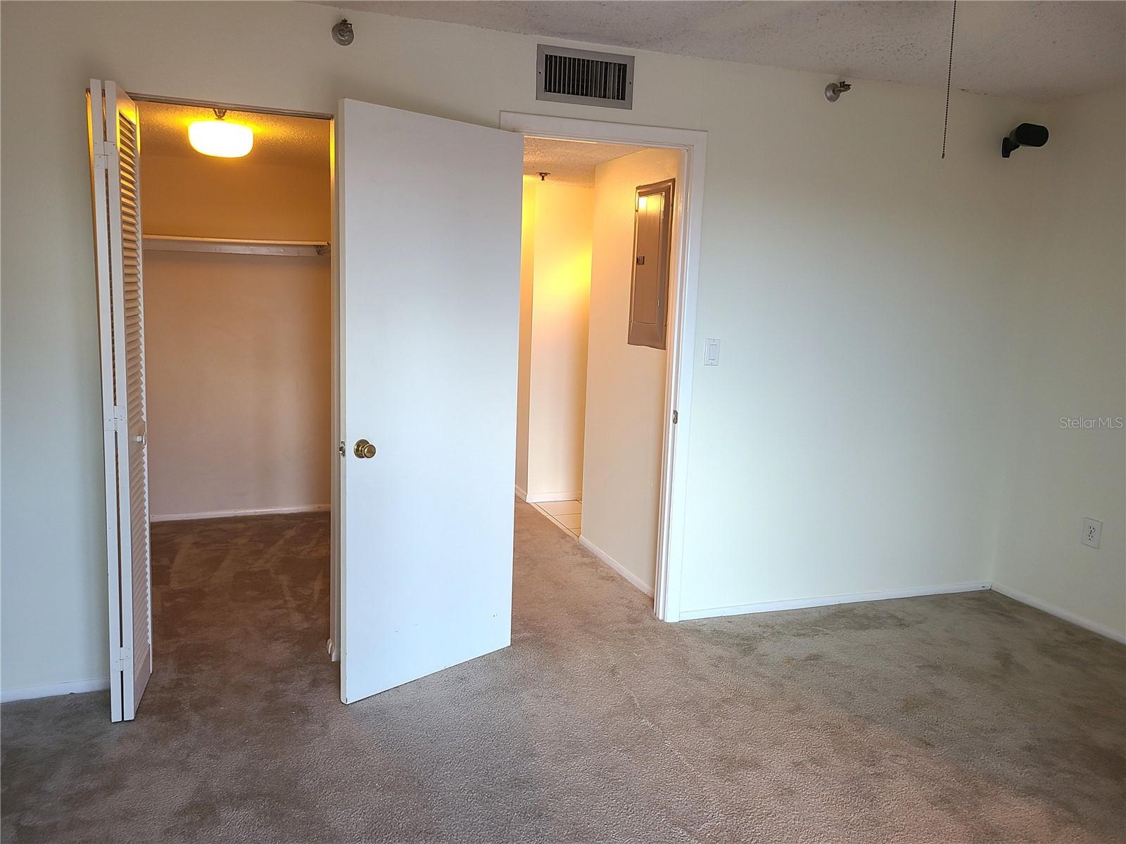 7430 Sunshine Skyway Ln S #305 Property Photo 26