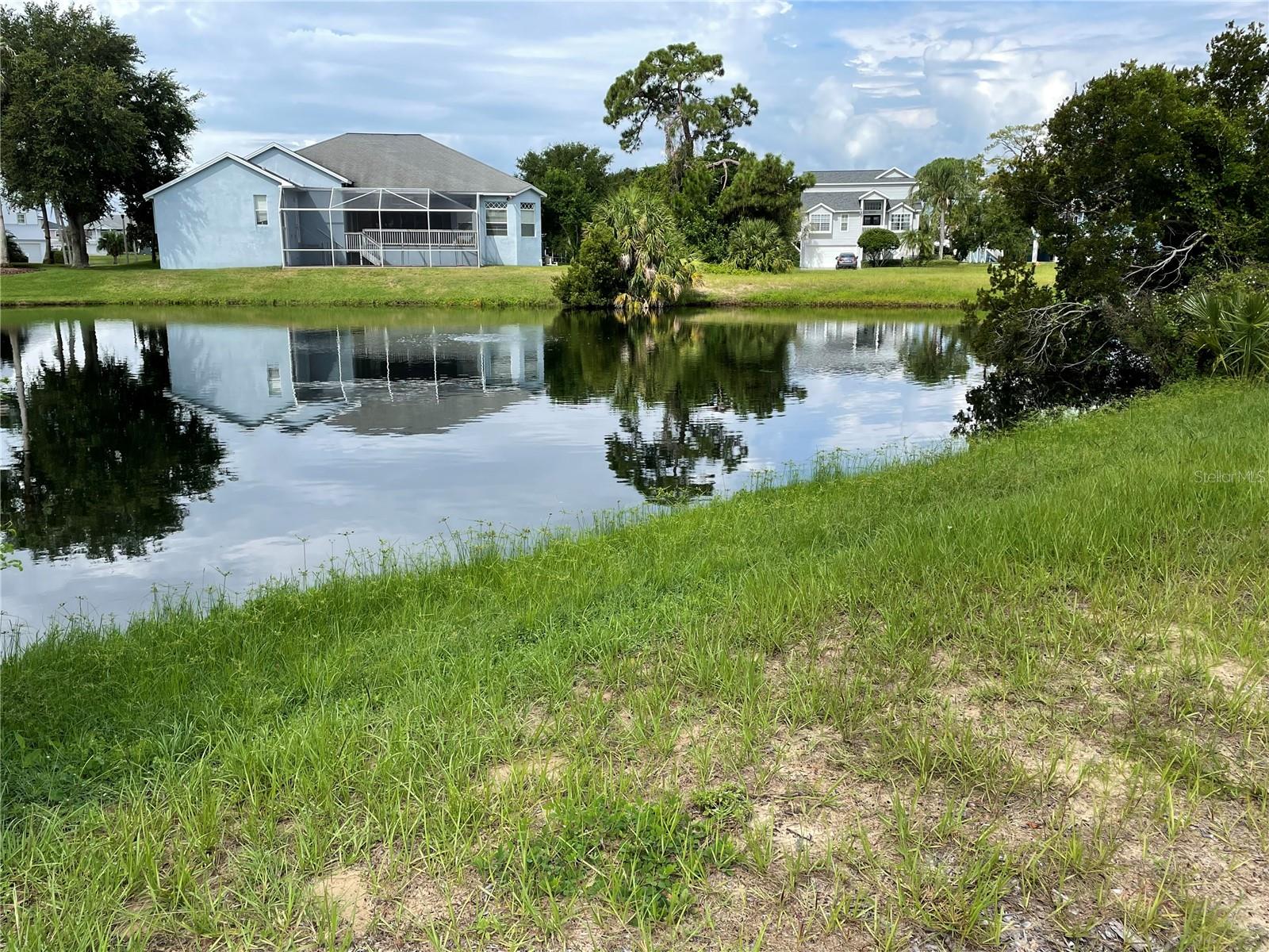 2042 N Pointe Alexis Dr Property Photo 1