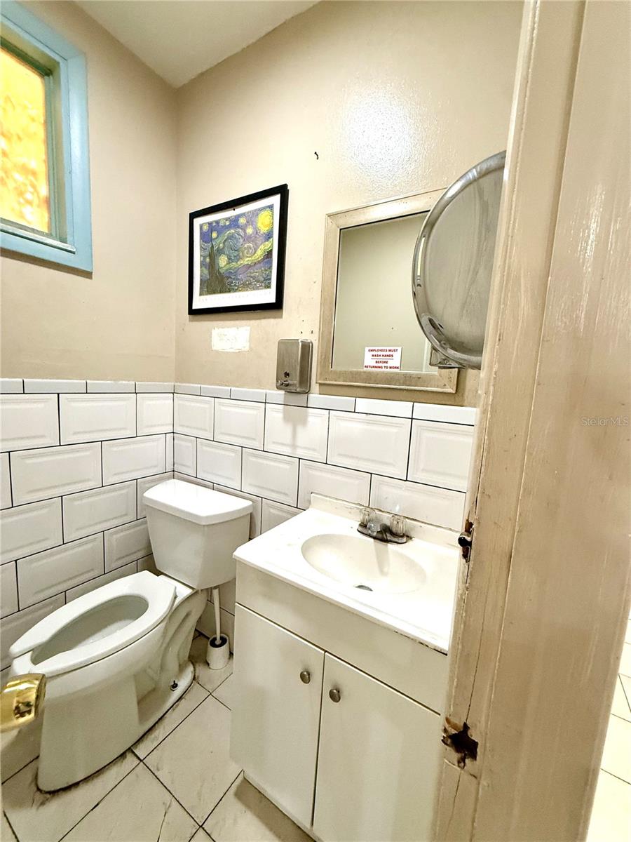 34301 Blanton Rd Property Photo 8