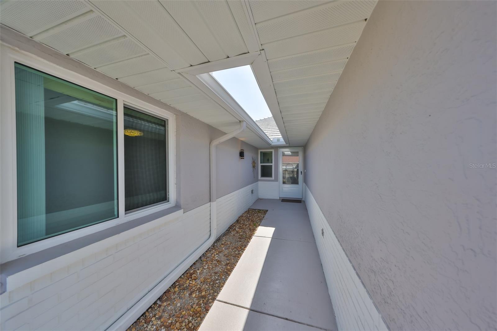 1806 Wolf Laurel Dr Property Photo 4