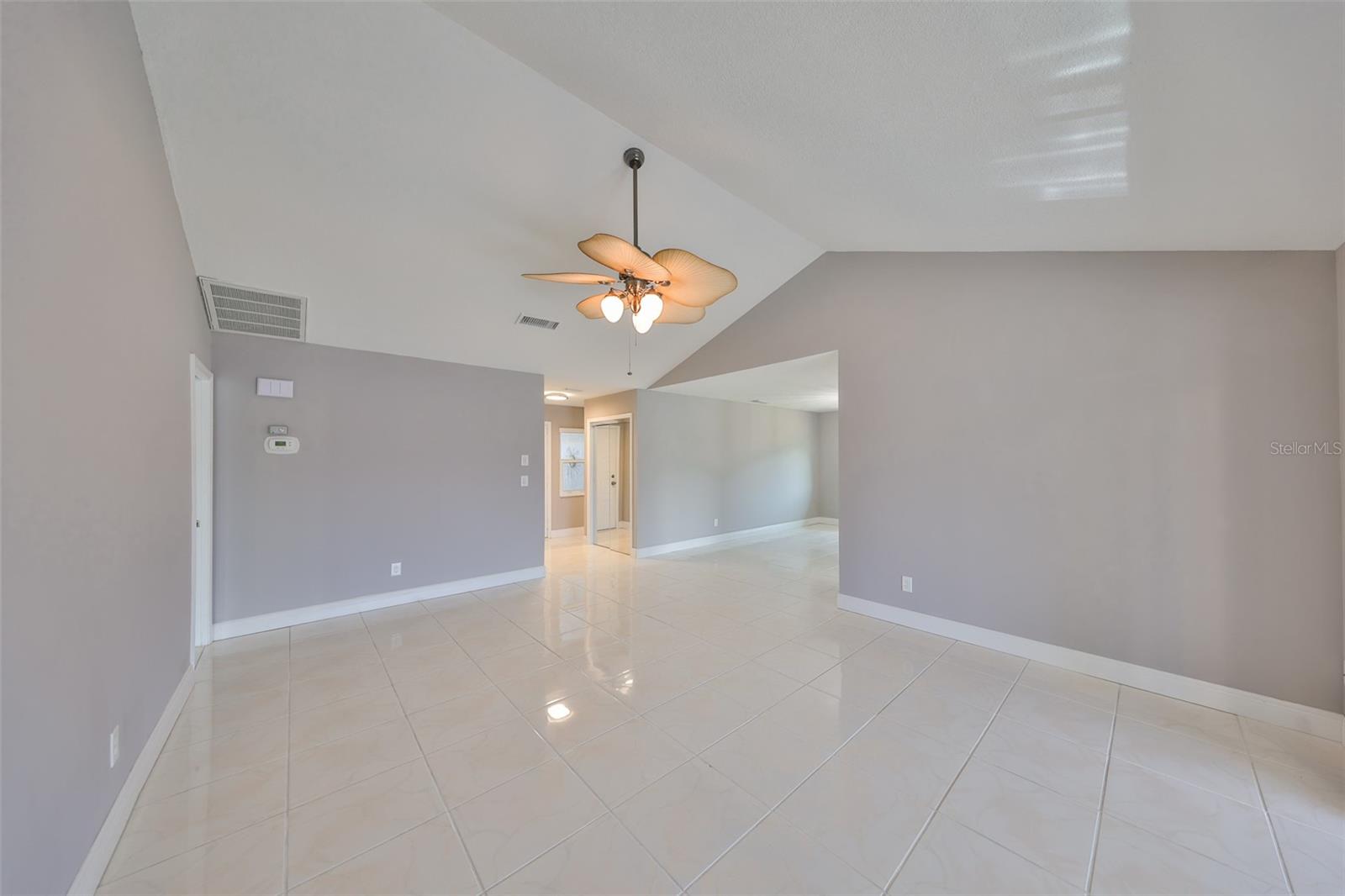 1806 Wolf Laurel Dr Property Photo 12