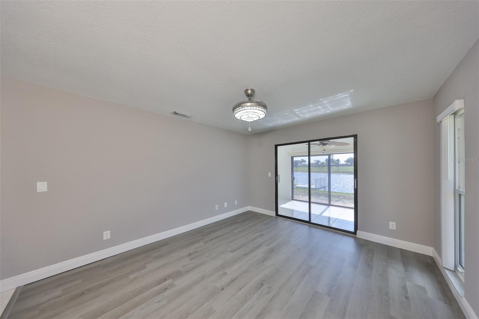 1806 Wolf Laurel Dr Property Photo 23