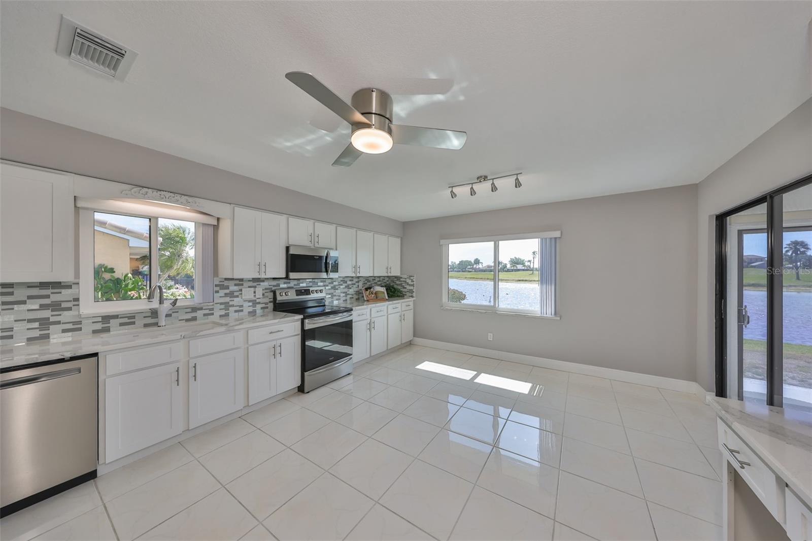 1806 Wolf Laurel Dr Property Photo 29