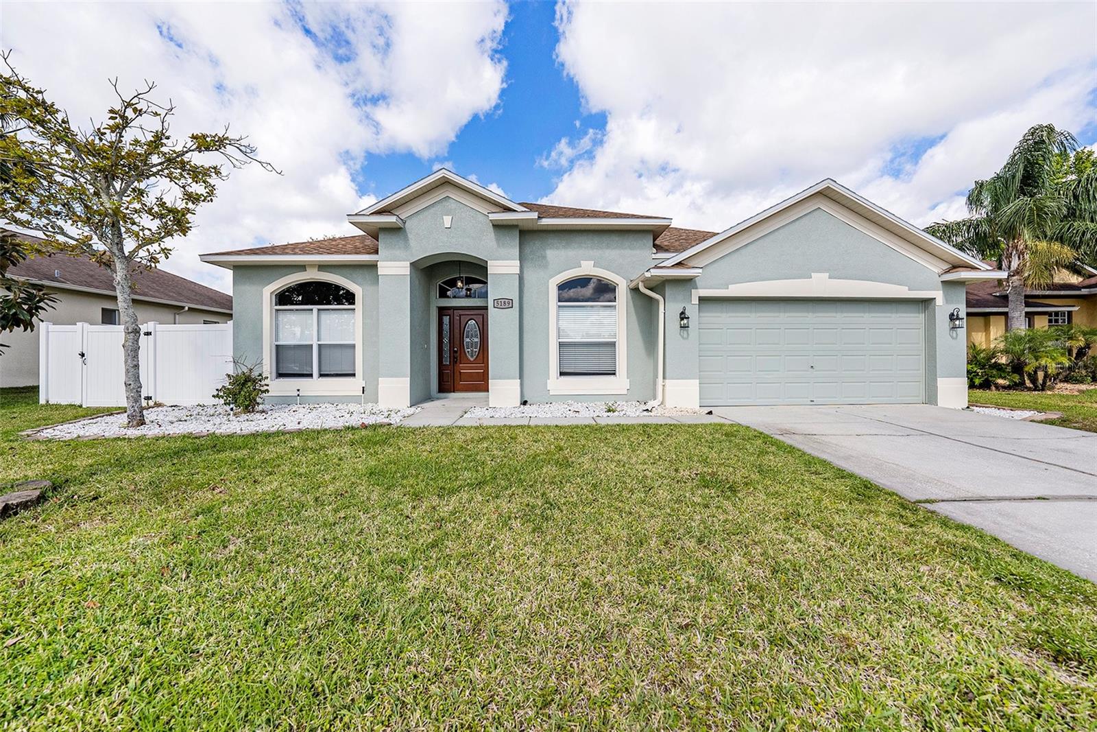5189 Brackenwood Dr Property Photo
