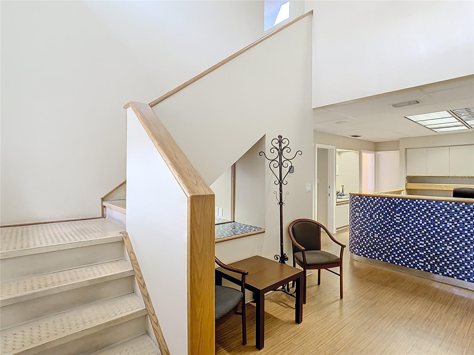 3333 W Kennedy Blvd #201 Property Photo 9
