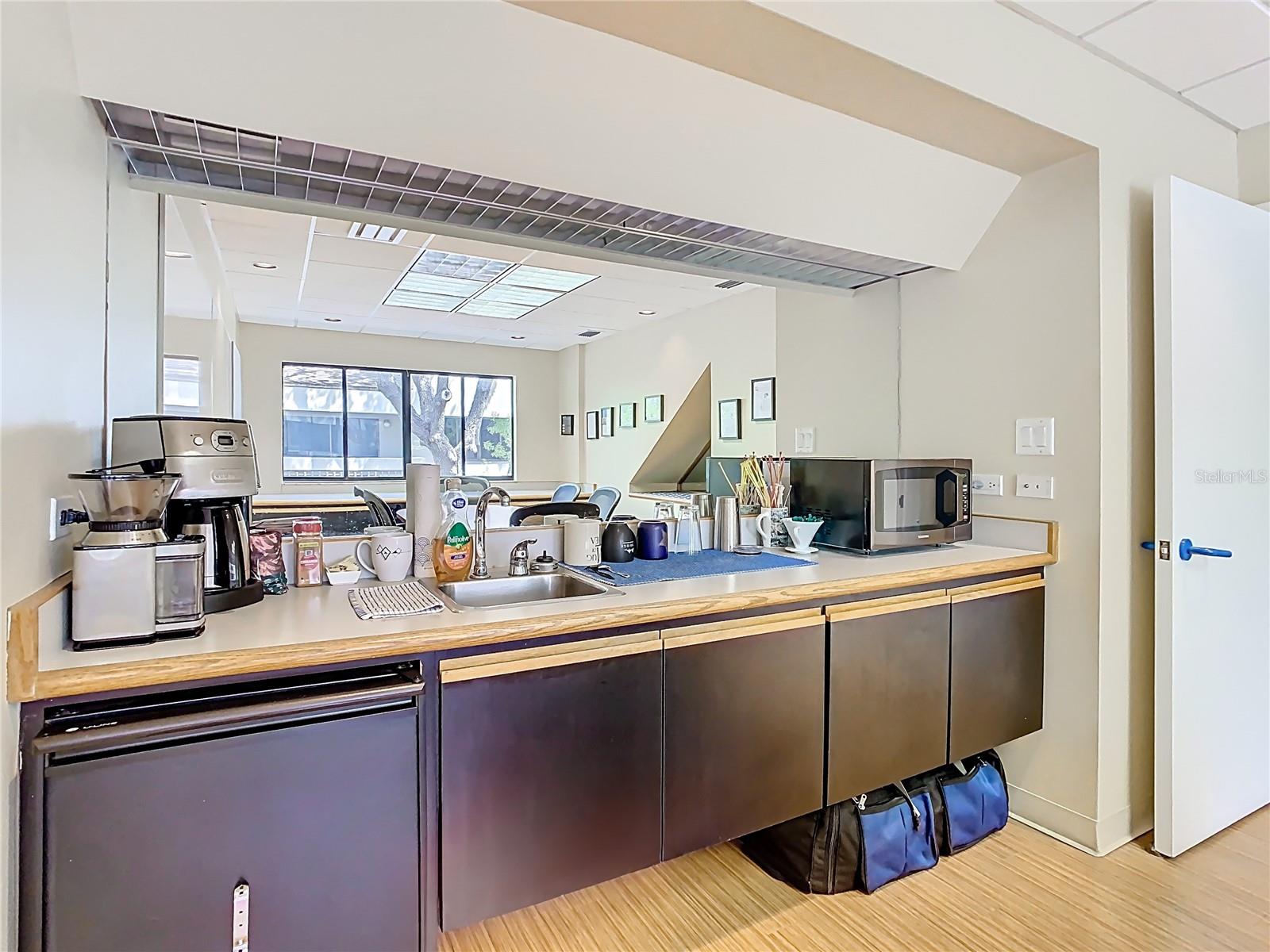 3333 W Kennedy Blvd #201 Property Photo 18