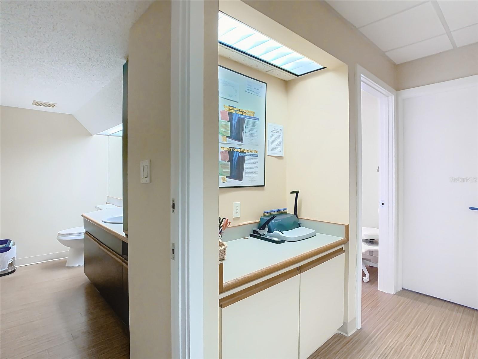 3333 W Kennedy Blvd #201 Property Photo 20