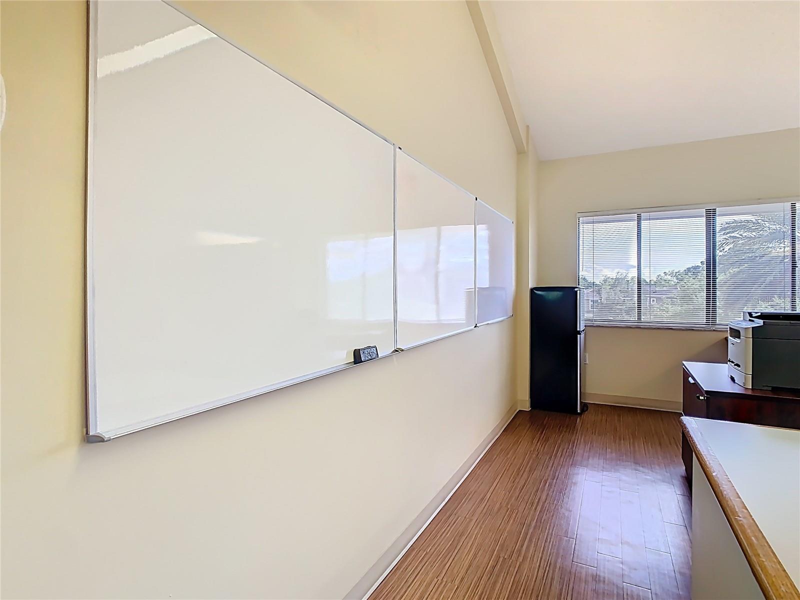 3333 W Kennedy Blvd #201 Property Photo 41