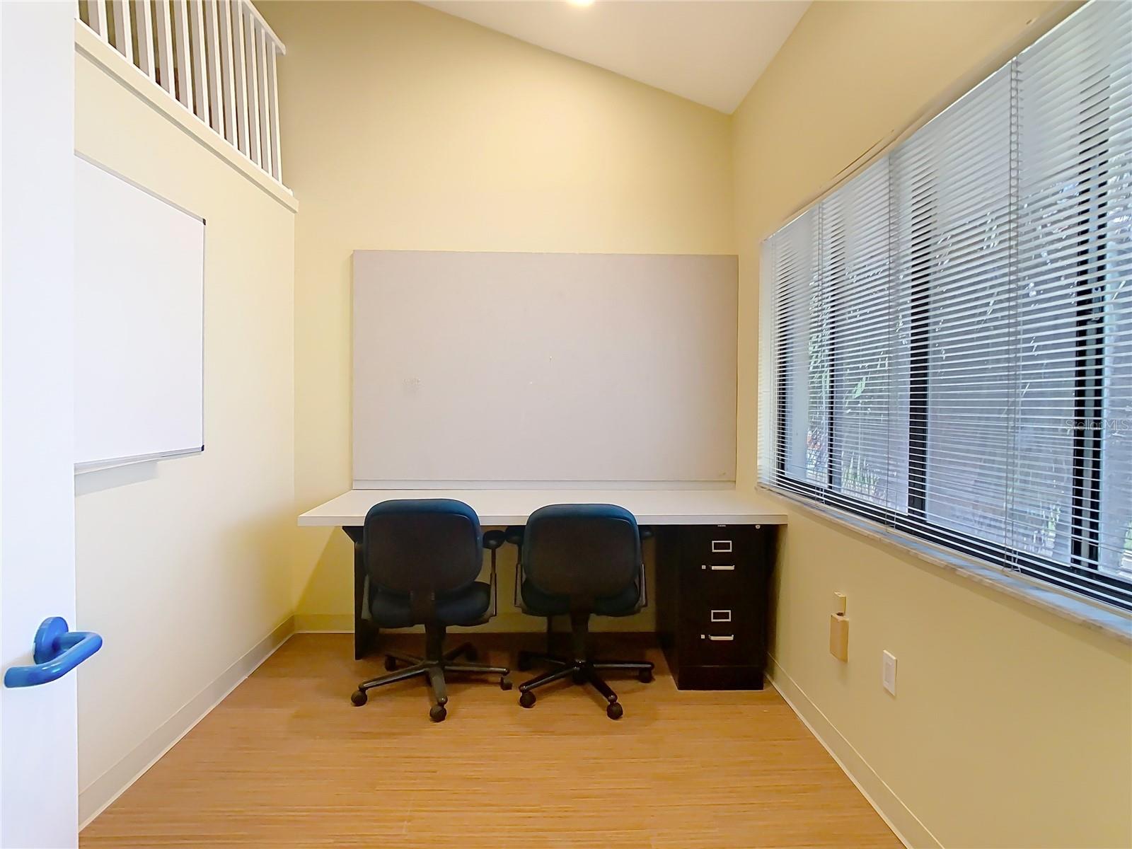 3333 W Kennedy Blvd #201 Property Photo 53