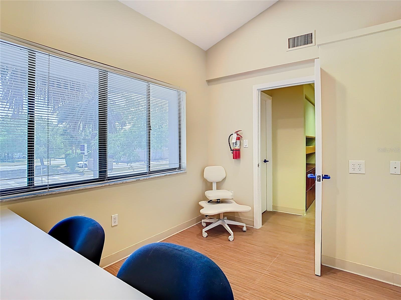 3333 W Kennedy Blvd #201 Property Photo 56