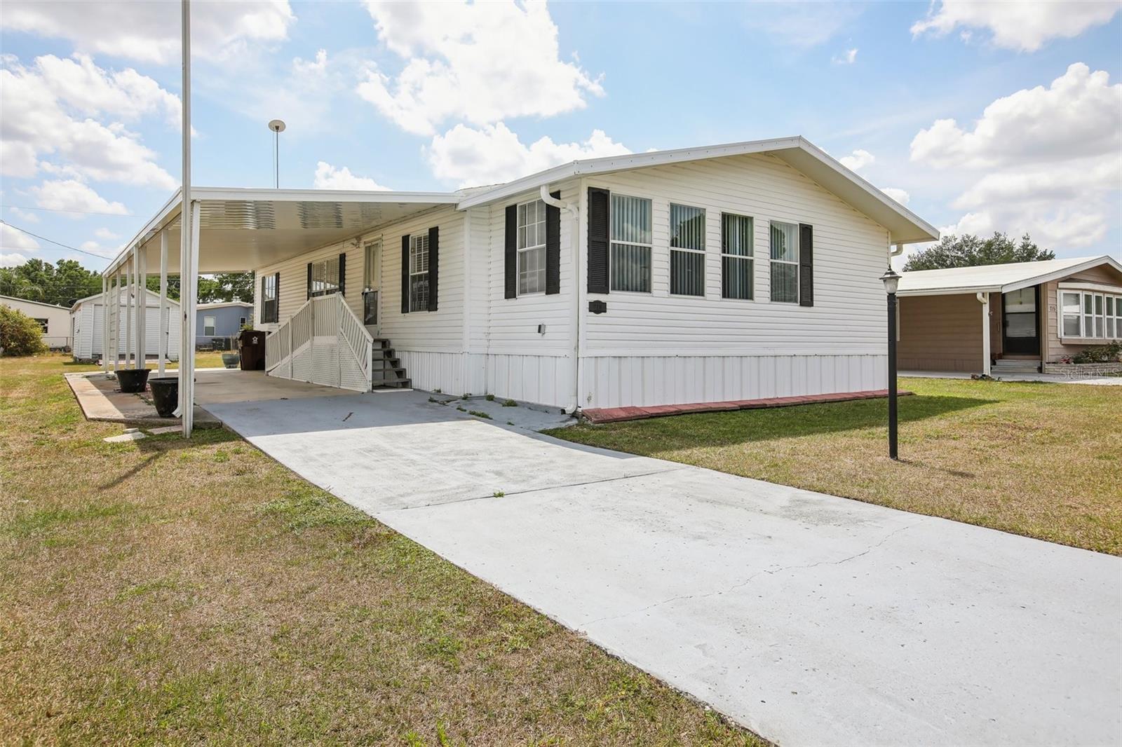 219 Martin Dr Property Photo