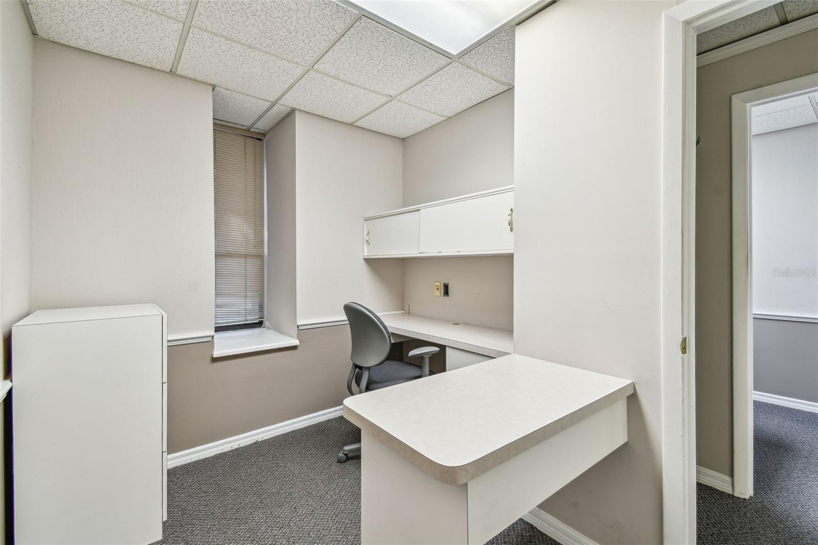 1046 W Busch Blvd #300 Property Photo 21