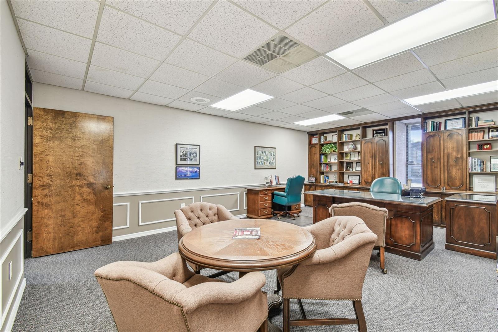 1046 W Busch Blvd #300 Property Photo 26