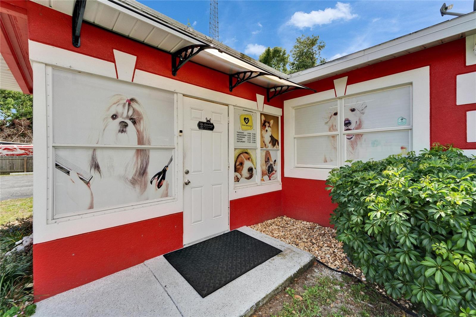 126 Ridgewood Ave Property Photo 3
